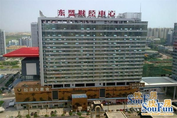 ETF午评  A股三大指数早盘集体下跌，软件、算力板块跌幅居前，软件50ETF、云50ETF跌逾3%